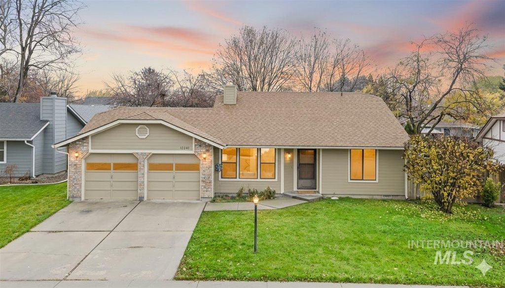 Photo of 12369 W Sitka Dr, Boise, ID 83713 (MLS # 98968324)