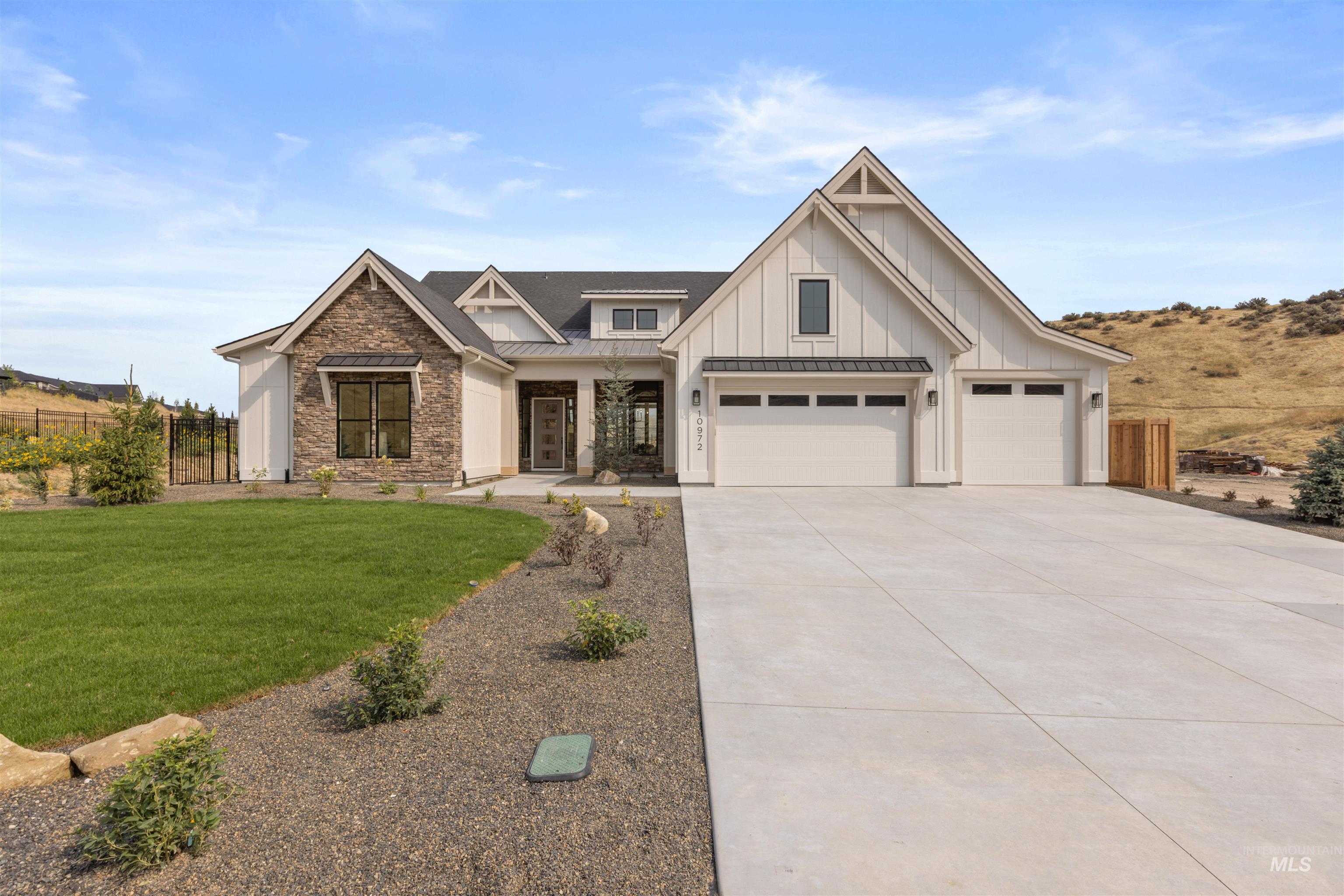 10972 N Elk Ridge Pl