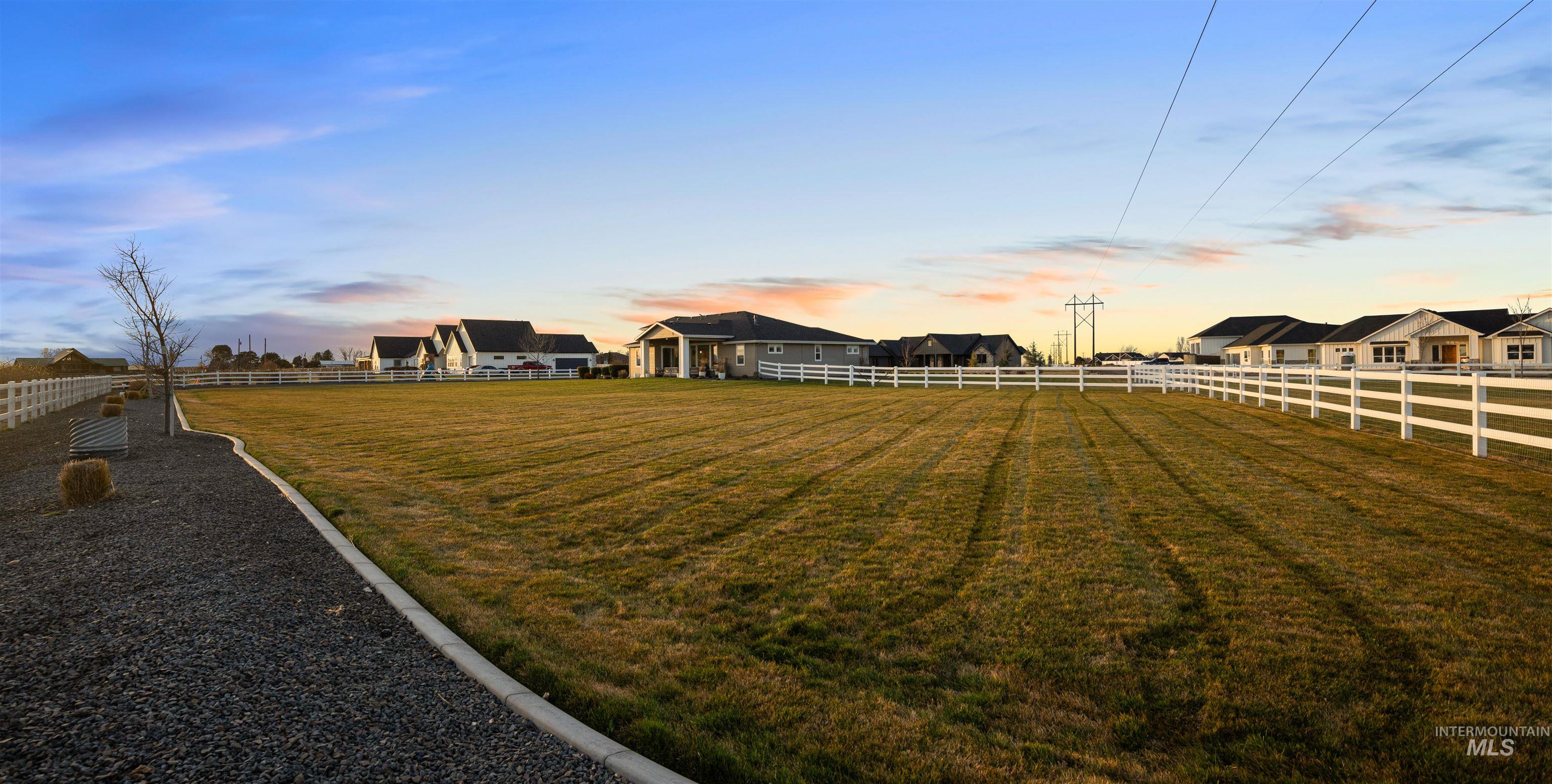 View of yard featuring a residential view