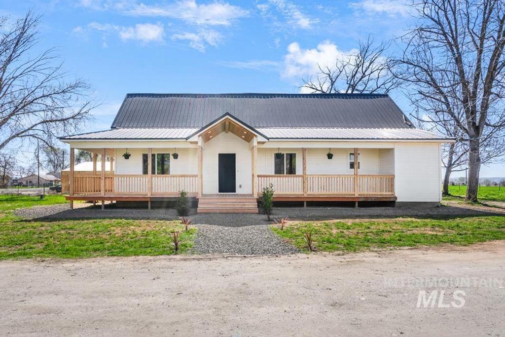 Photo of 535 Day Road, Weiser, ID 83672 (MLS # 98980792)