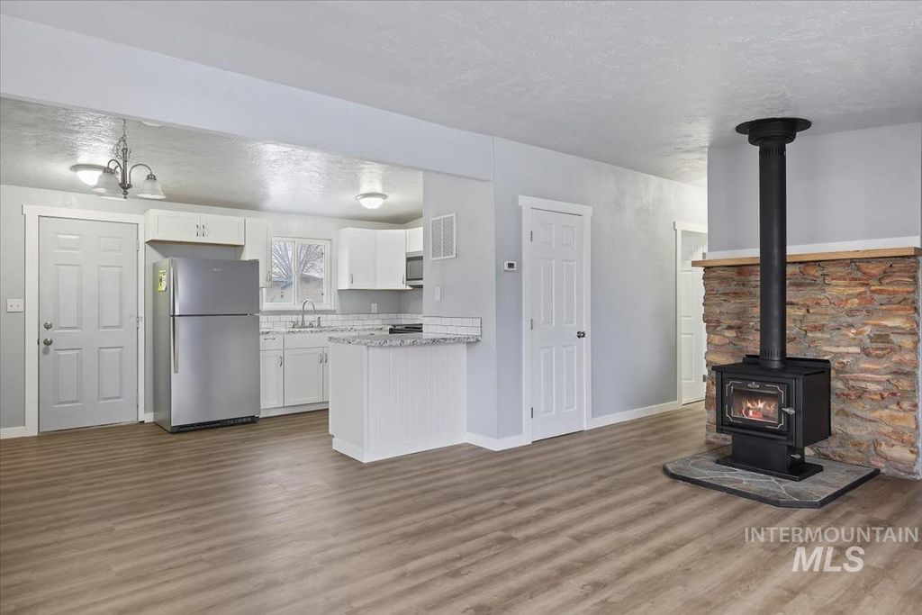 Photo of 1250 E 4th N, Mountain Home, ID 83647 (MLS # 98971401)