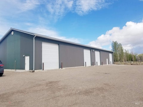 Photo of 829 Eastland Dr S, Twin Falls, ID 83301 (MLS # 98982536)