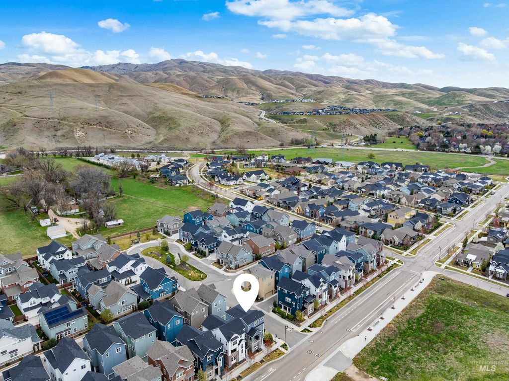 Photo of 4198 E Wolf Tree St, Boise, ID 83716 (MLS # 98979441)