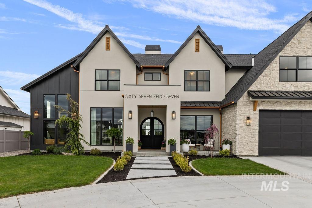 7580 W Lookout View St