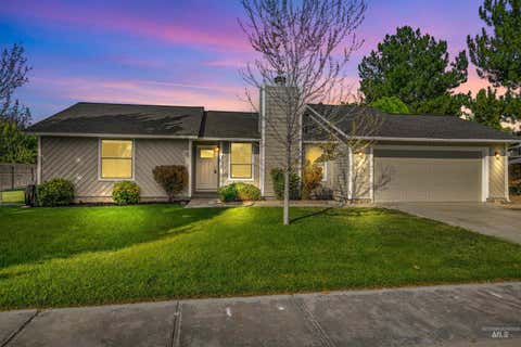 Photo of 300 Meadowbrook Dr, Nampa, ID 83686 (MLS # 98997515)