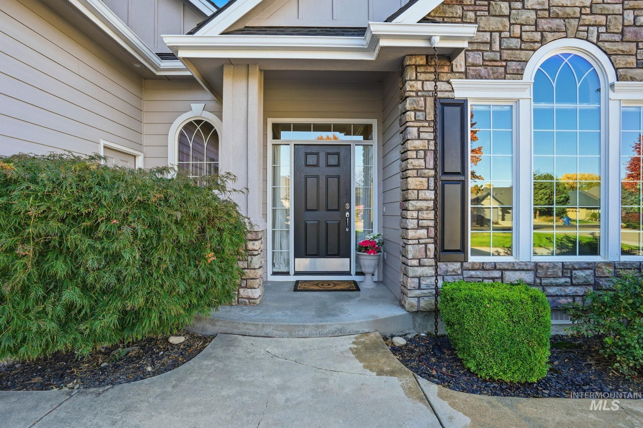 1007 W Oakhampton Dr.