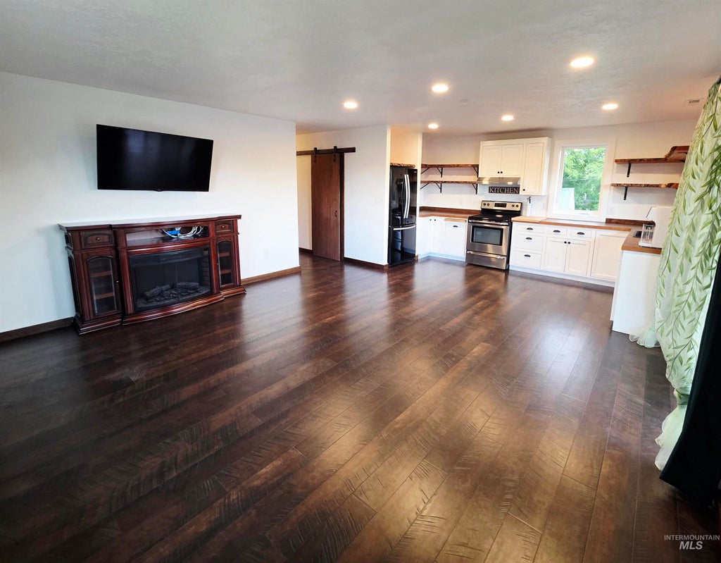 Photo of 1330 Birch Ave, Lewiston, ID 83501 (MLS # 98999868)