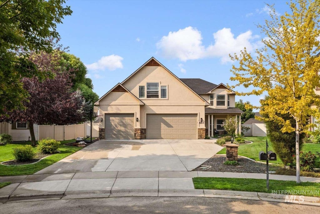 Photo of 853 W Mountain Ash Loop, Nampa, ID 83686 (MLS # 98999494)