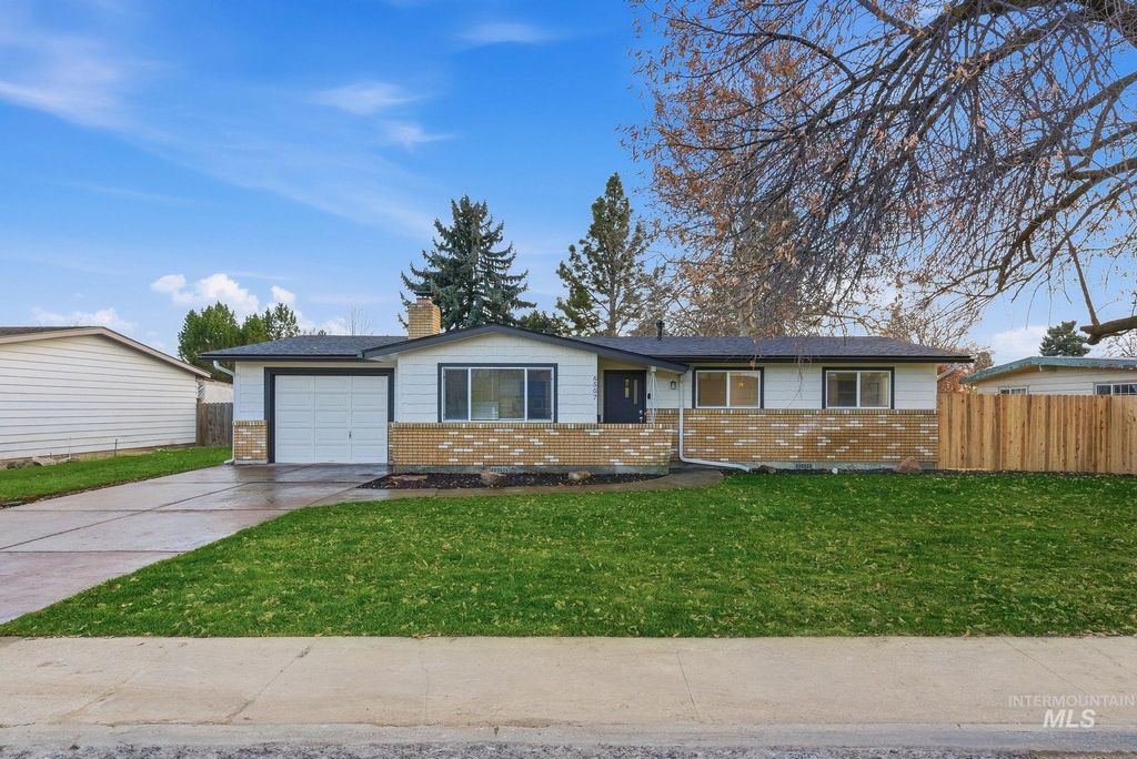 Photo of 6507 W Dorian St, Boise, ID 83709 (MLS # 98968537)