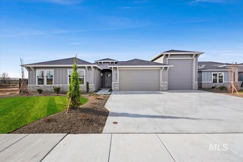 Photo of 9933 S Peregrine Falcon Ave, Nampa, ID 83686 (MLS # 98969656)