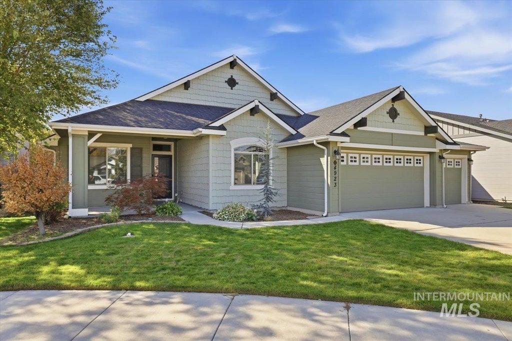 Photo of 4923 W Torana St, Meridian, ID 83646 (MLS # 99000073)
