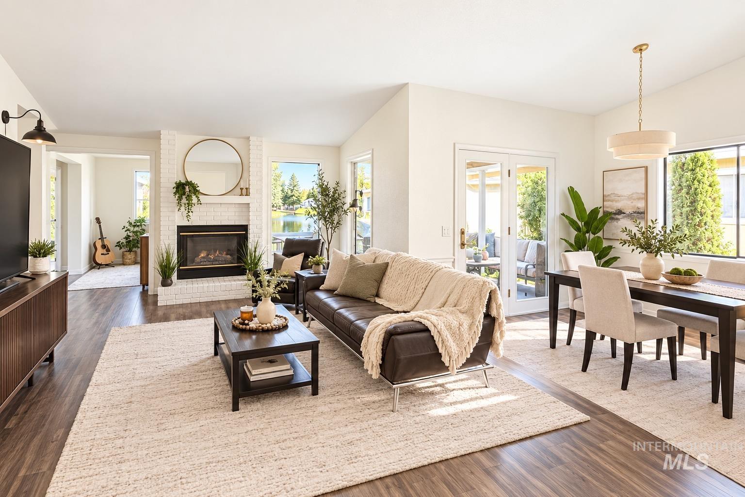 8394 W Willowpark Dr.