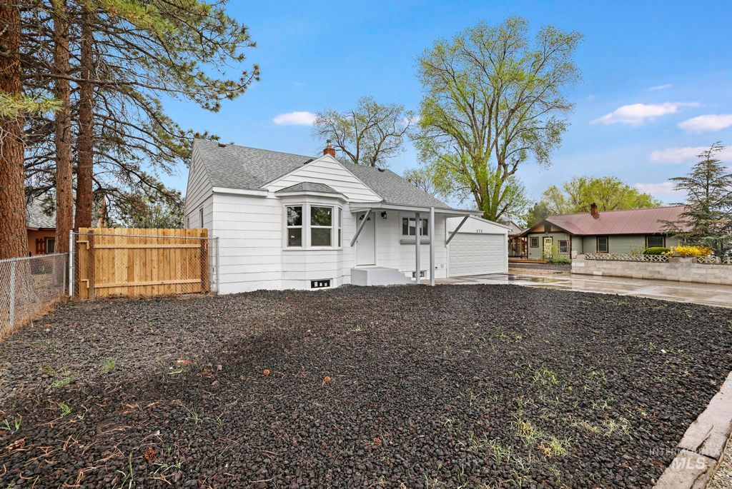 Photo of 575 Sparks St N St, Twin Falls, ID 83301 (MLS # 98980439)