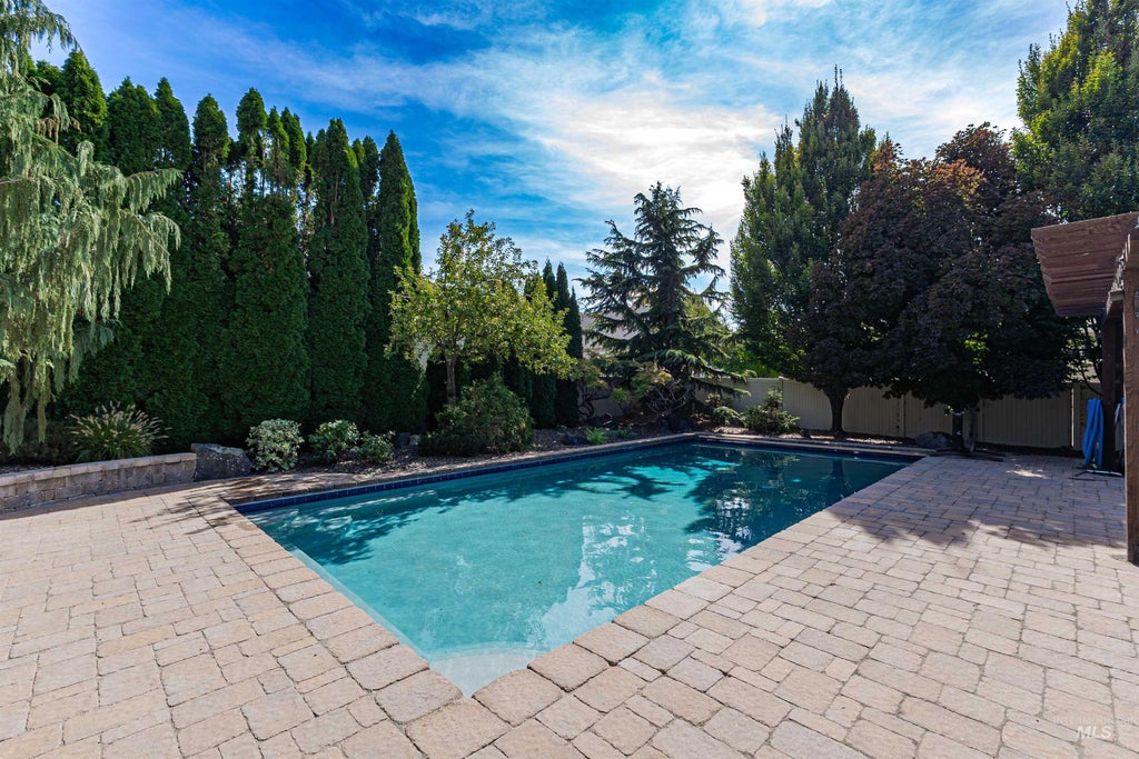 Photo of 11696 W Cross Slope Way, Nampa, ID 83686 (MLS # 99003243)