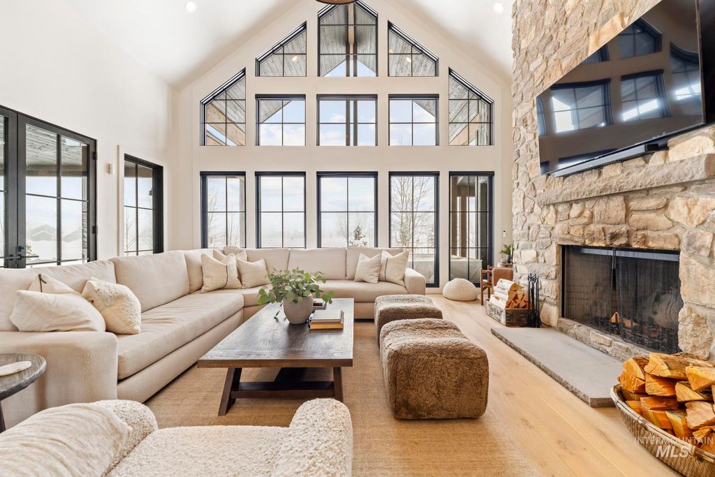 Photo of 11 Larkspur Cir, McCall, ID 83638 (MLS # 98980346)