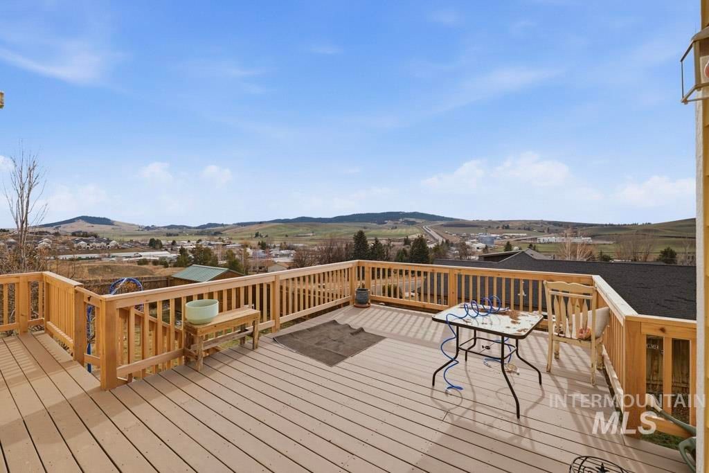 Photo of 521 Victoria Dr, Moscow, ID 83843 (MLS # 98974980)