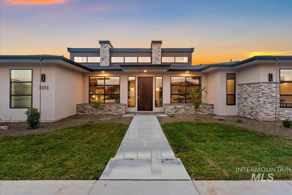 Photo of 3353 N Fire Flower Ave, Star, ID 83669 (MLS # 98982057)