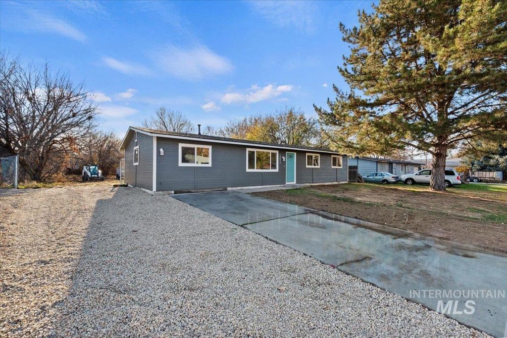 Photo of 10033 W Idlewood Drive, Boise, ID 83709 (MLS # 98968609)