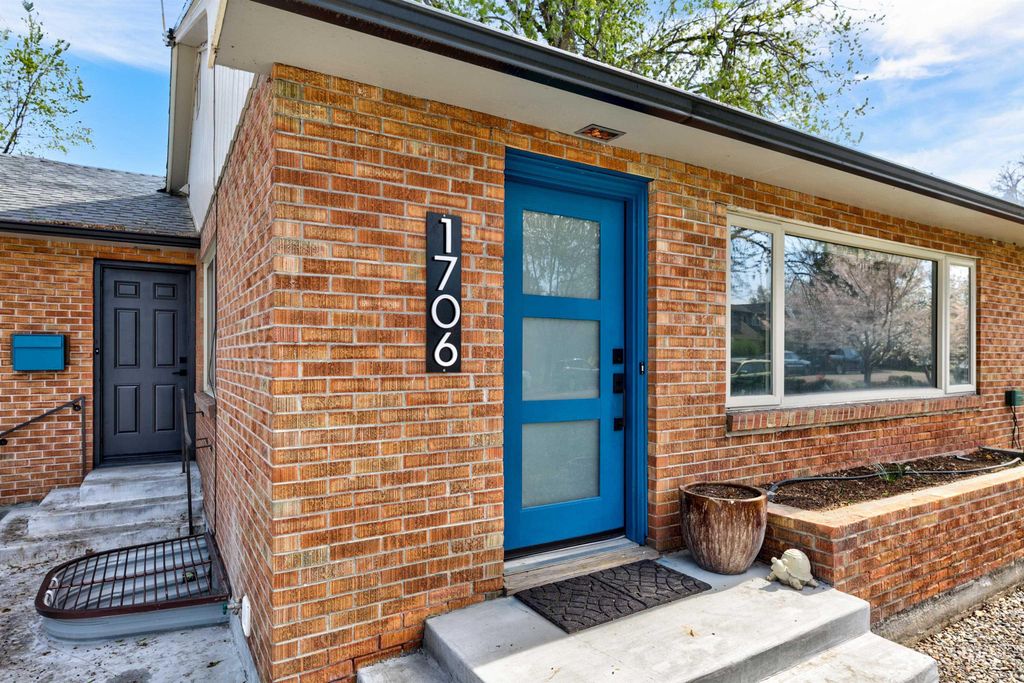 Photo of 1706 S Hervey St, Boise, ID 83705 (MLS # 98973344)