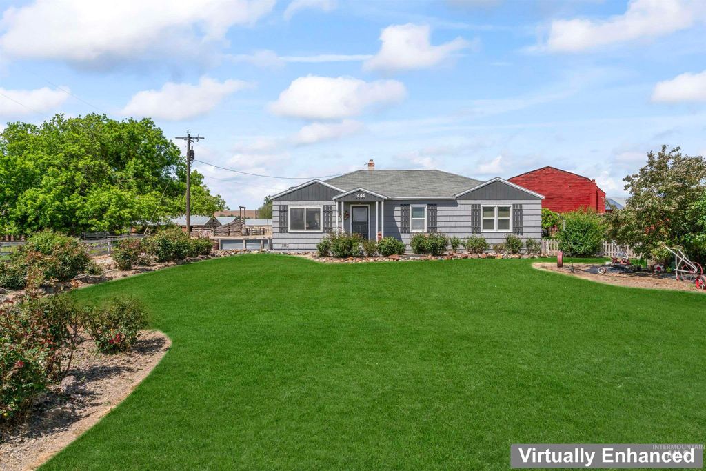 Photo of 1444 W Black Canyon Hwy, Emmett, ID 83617 (MLS # 98976669)