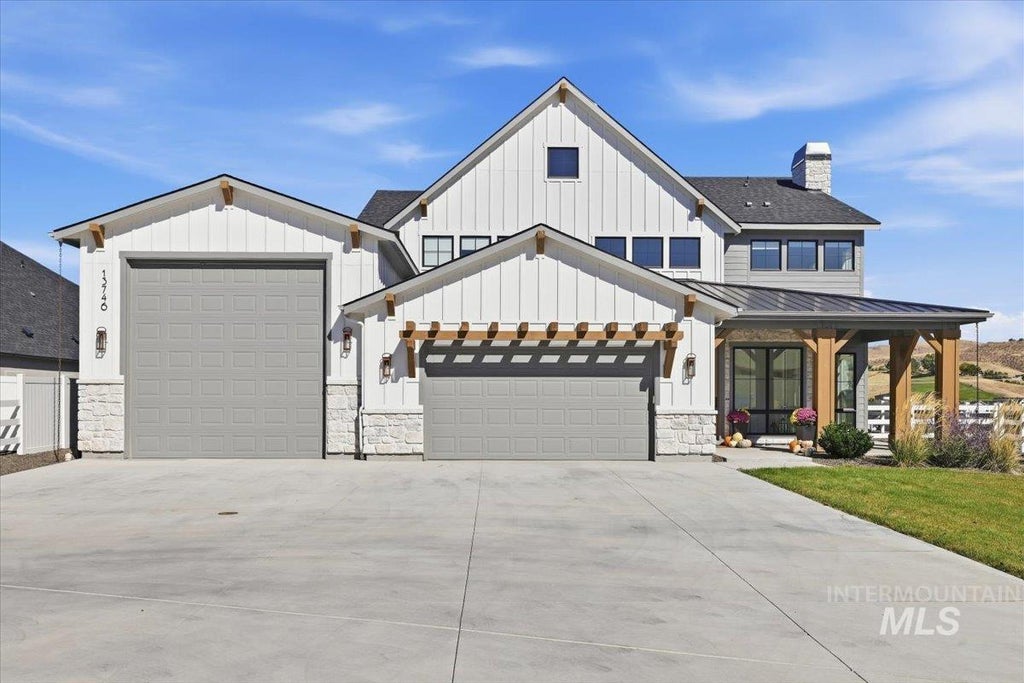 Photo of 13746 N Ruffed Grouse Way, Boise, ID 83714 (MLS # 99002436)