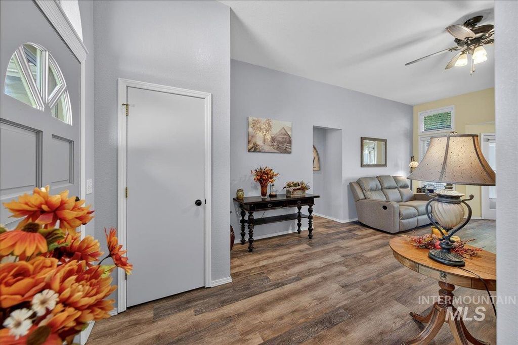 Photo of 4265 N Liesel Ln, Boise, ID 83704 (MLS # 98967361)