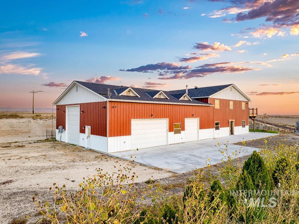 870 Desert Wind Rd