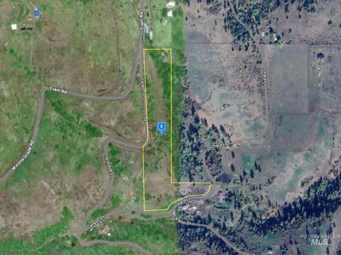 Photo of 301 Canyon Dr, Kooskia, ID 83539 (MLS # 98963271)