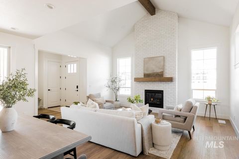 6120 S Apex Ave Meridian ID 83642