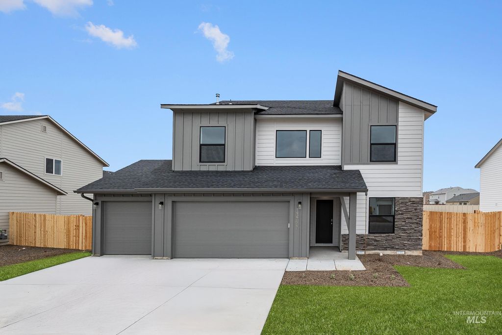 Photo of 13693 Redway Ct, Caldwell, ID 83607 (MLS # 98987178)