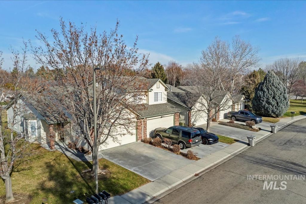 Photo of 10334 W Bantam St, Boise, ID 83709 (MLS # 98971760)