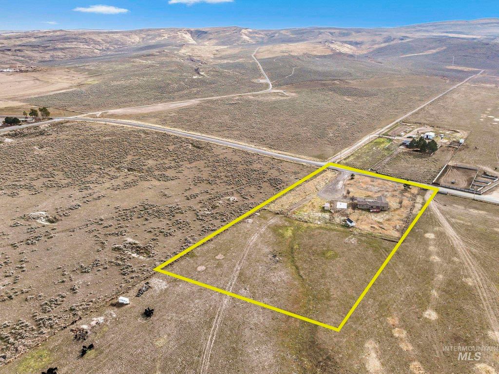 Photo of 3480 E 2900 N, Kimberly, ID 83341 (MLS # 98974509)