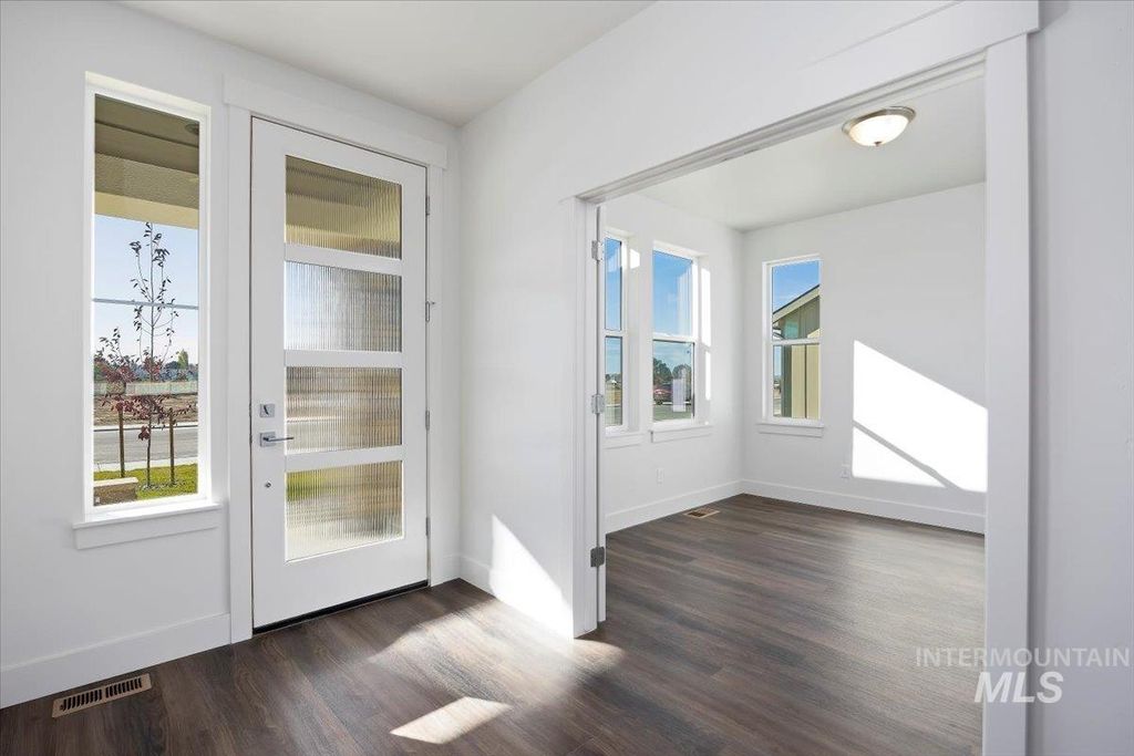 Photo of 306 Maxine Lane West, Kimberly, ID 83341 (MLS # 98966327)