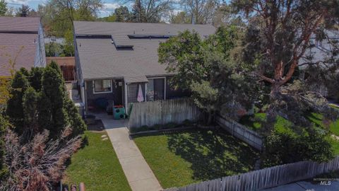 Photo of 7077 W Ustick Rd, Boise, ID 83704 (MLS # 98982735)