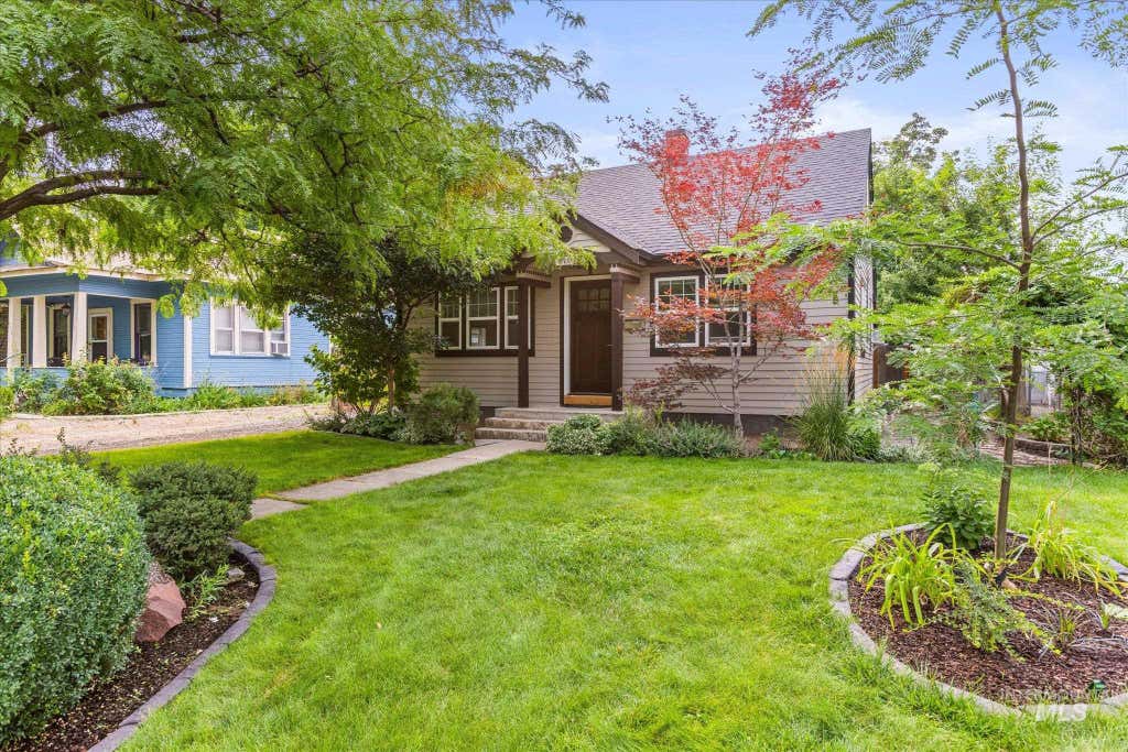 Photo of 620 17th Ave South AVE, Nampa, ID 83651 (MLS # 98995654)