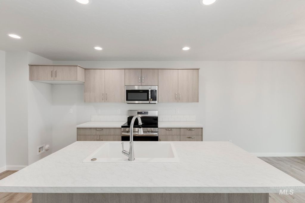 Photo of 10873 Rutland St, Caldwell, ID 83605 (MLS # 98972101)