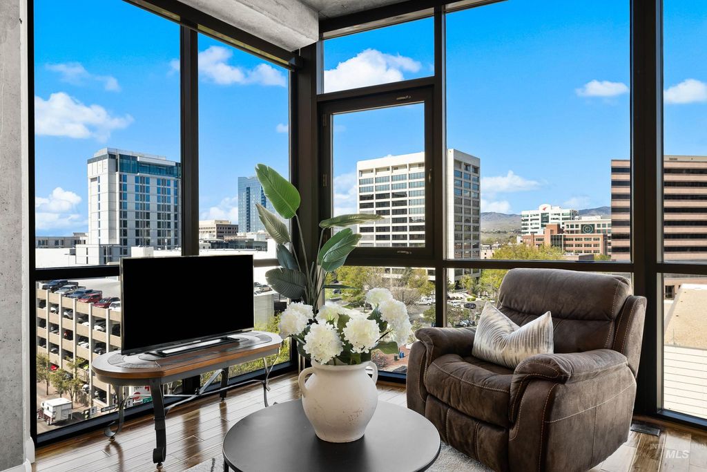 Photo of 851 W Front St #710, Boise, ID 83702 (MLS # 98981923)