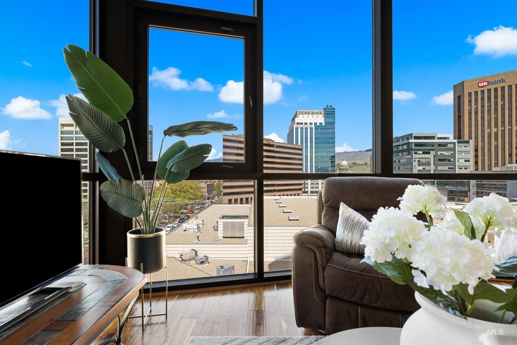 Photo of 851 W Front St #710, Boise, ID 83702 (MLS # 98981923)