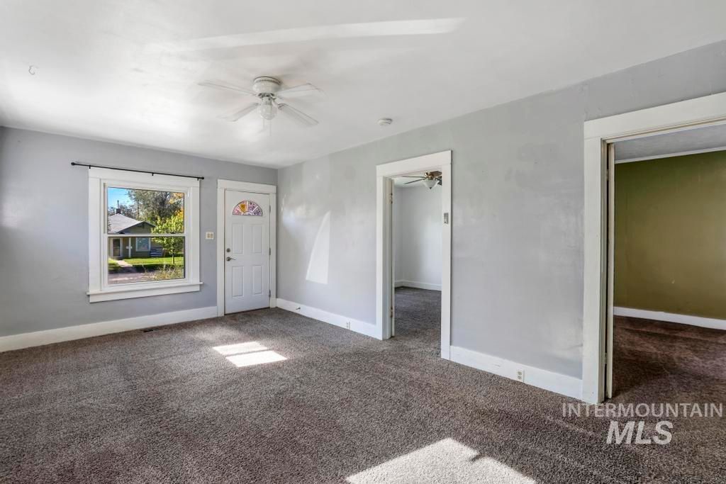 Photo of 336 6th Ave N Ave, Twin Falls, ID 83301 (MLS # 98964673)