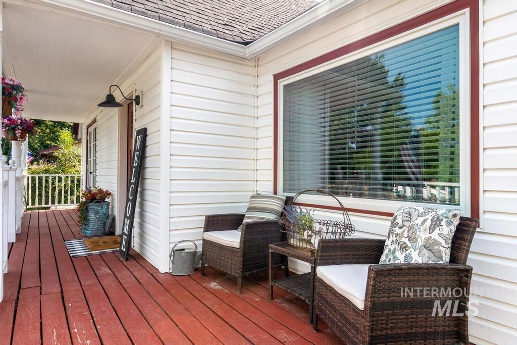 Photo of 1302 1st Avenue South, Payette, ID 83661 (MLS # 98960718)