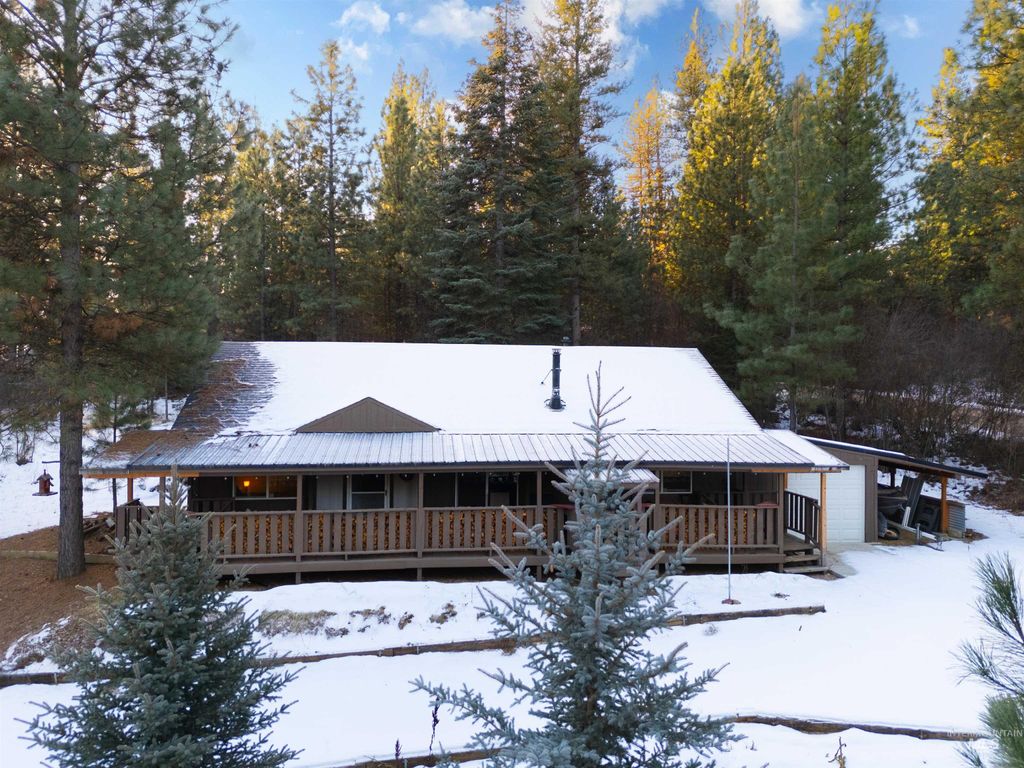 Photo of 50 Sky Ridge, Garden Valley, ID 83622 (MLS # 98974066)