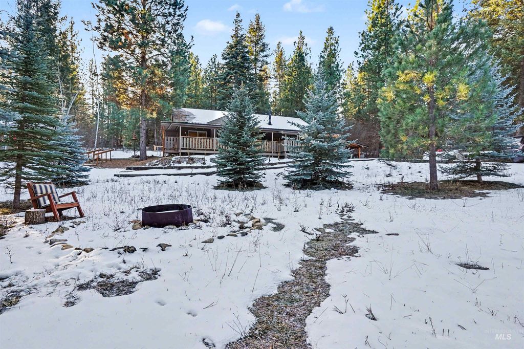 Photo of 50 Sky Ridge, Garden Valley, ID 83622 (MLS # 98974066)