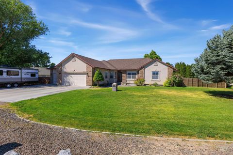 Photo of 3625 Wilson Ln, Nampa, ID 83686 (MLS # 98987611)