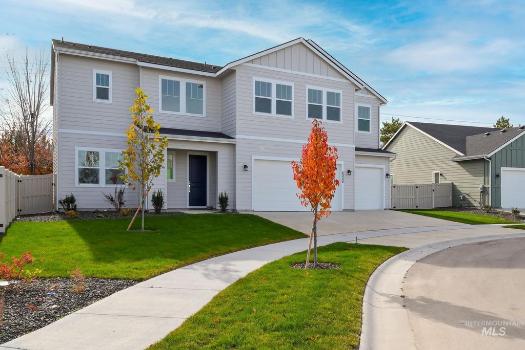 Photo of 2005 N Spring Creek Ave, Middleton, ID 83644 (MLS # 98967711)