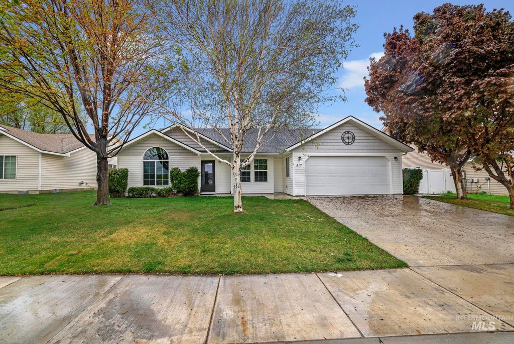 Photo of 517 13th Ave West Ave, Jerome, ID 83338 (MLS # 98980571)