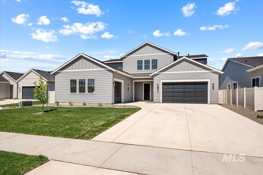 Photo of 9067 W Moonglade St, Star, ID 83669 (MLS # 98980815)