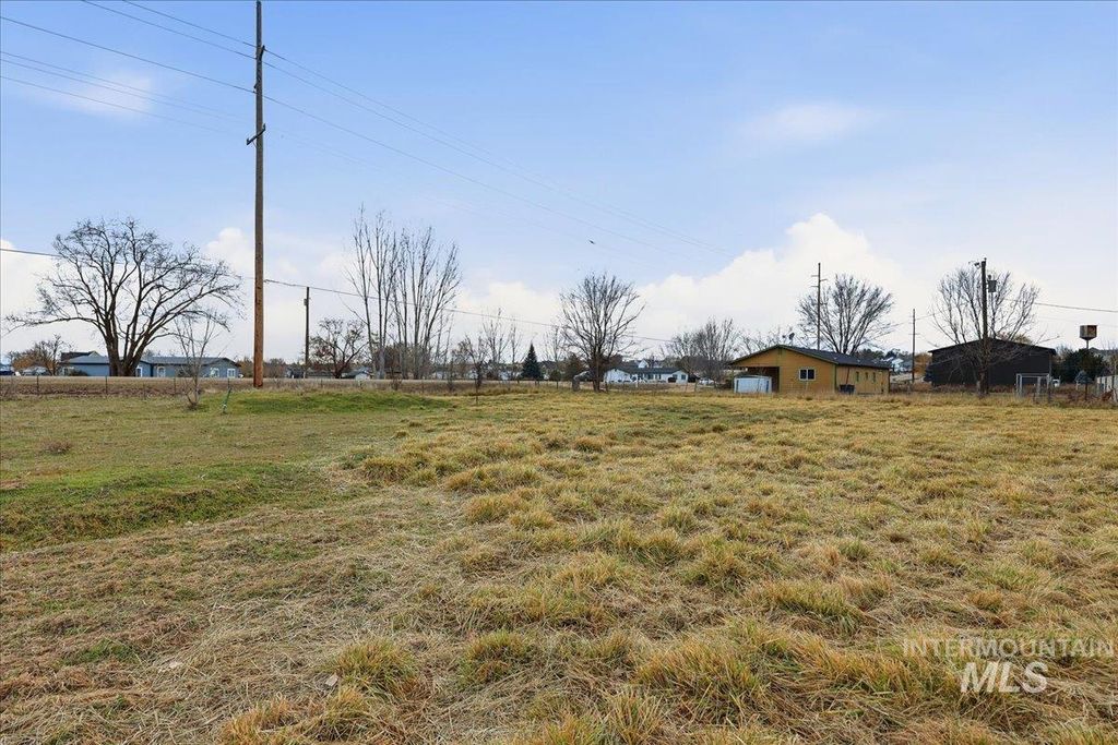 Photo of 14666 Willis Rd, Caldwell, ID 83607 (MLS # 98969943)