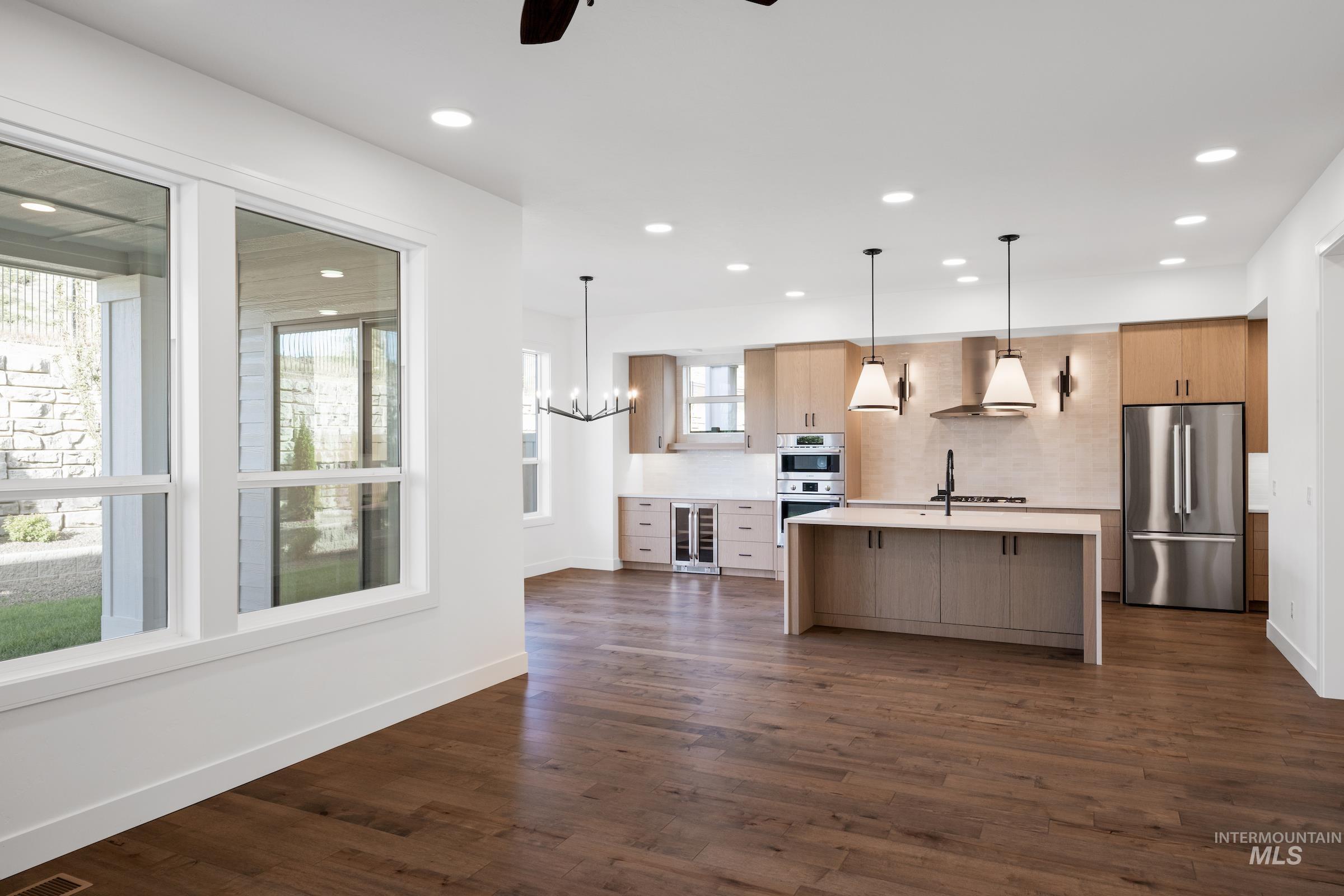 11696 N Rabbitbrush Way