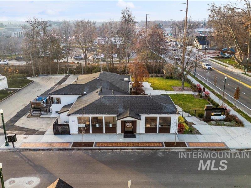 128 S Eagle Rd