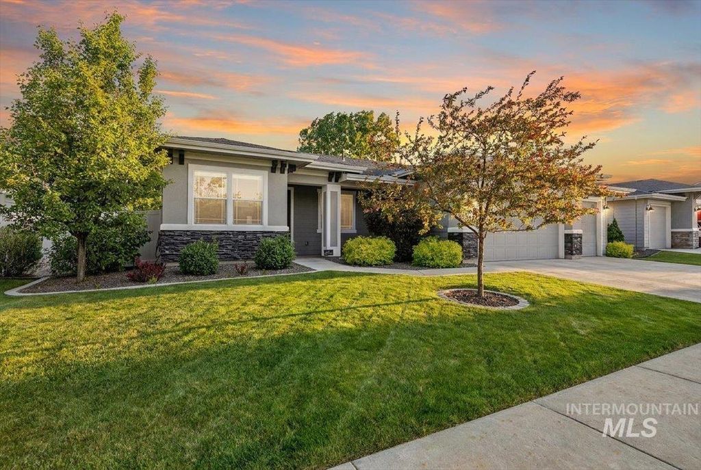 Photo of 1428 W Elias Dr, Meridian, ID 83642 (MLS # 98986485)